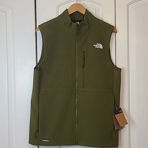 The North Face Men's Camden Soft Shell Vest Forest Olive Dark Size M